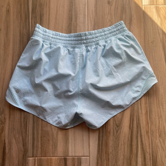 Lululemon hotty hot HR 4” shorts - Picture 2 of 3